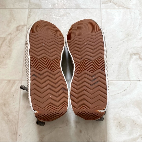 Sorel Out ’N About Plus Waterproof Suede Mesh Upper Trainer Sneakers size 9 - Picture 14 of 14